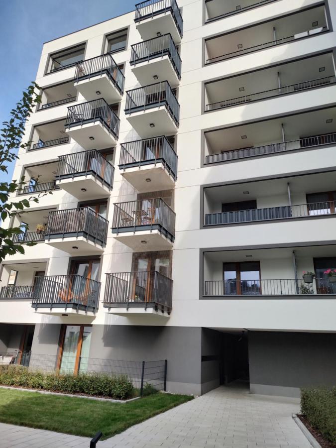 Uroczy Apartament Z Miejscem Na Auto W Garazu Apartment Warsawa Bagian luar foto