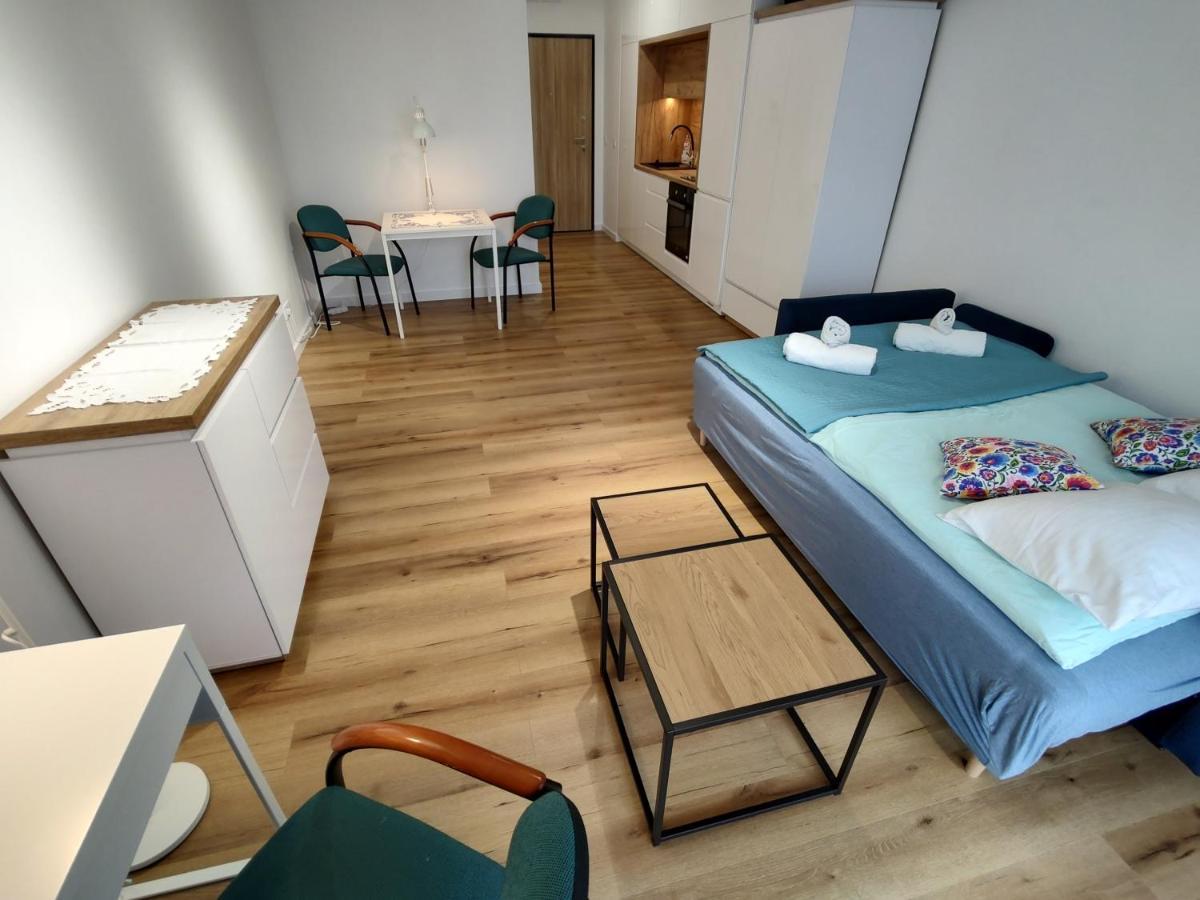Uroczy Apartament Z Miejscem Na Auto W Garazu Apartment Warsawa Bagian luar foto