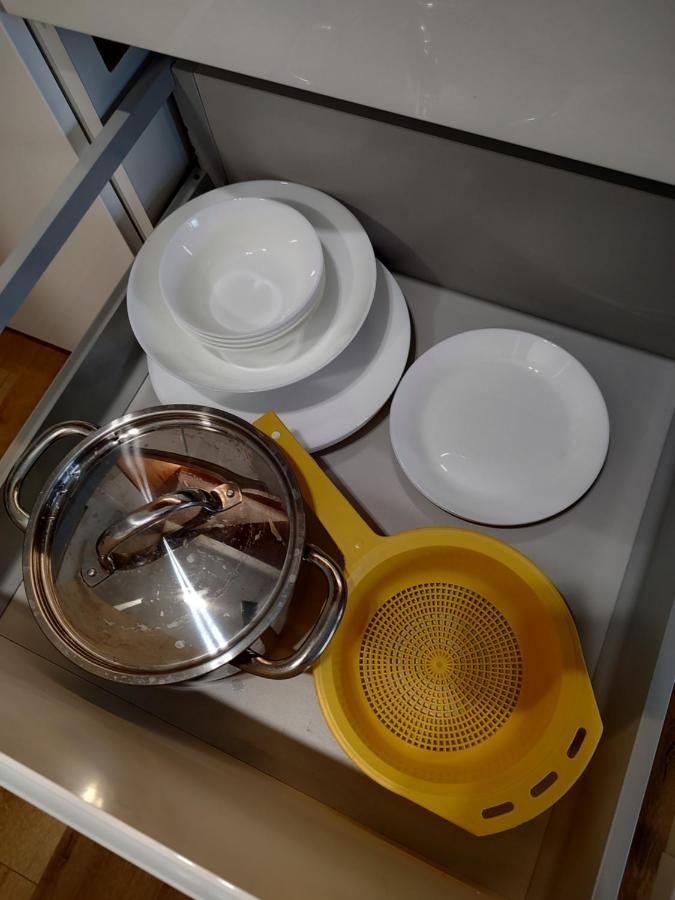 Uroczy Apartament Z Miejscem Na Auto W Garazu Apartment Warsawa Bagian luar foto