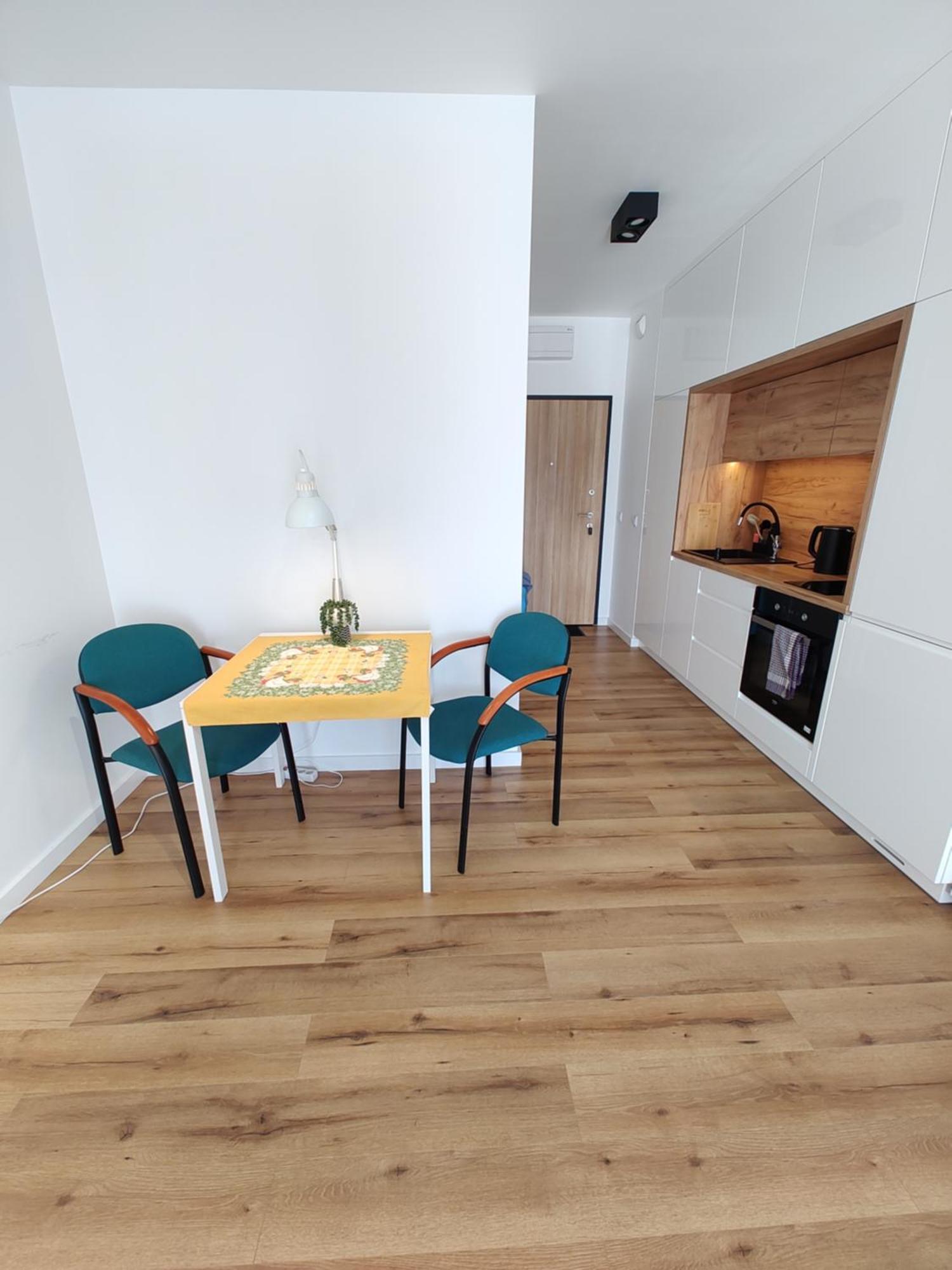 Uroczy Apartament Z Miejscem Na Auto W Garazu Apartment Warsawa Bagian luar foto
